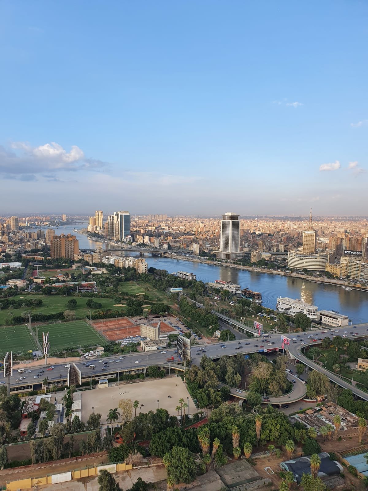 Jour 1 • 13h • Arrivée et point de vue de la tour du Caire